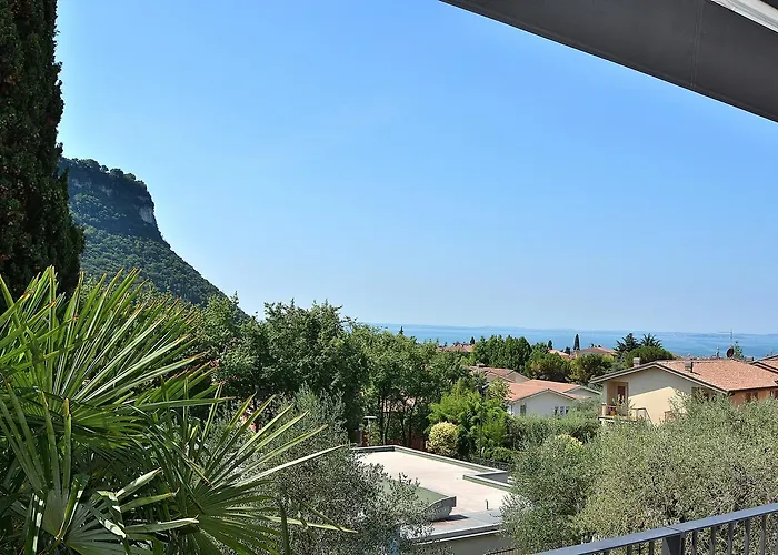 Ca Gardesana With Pool * Garda (Verona)