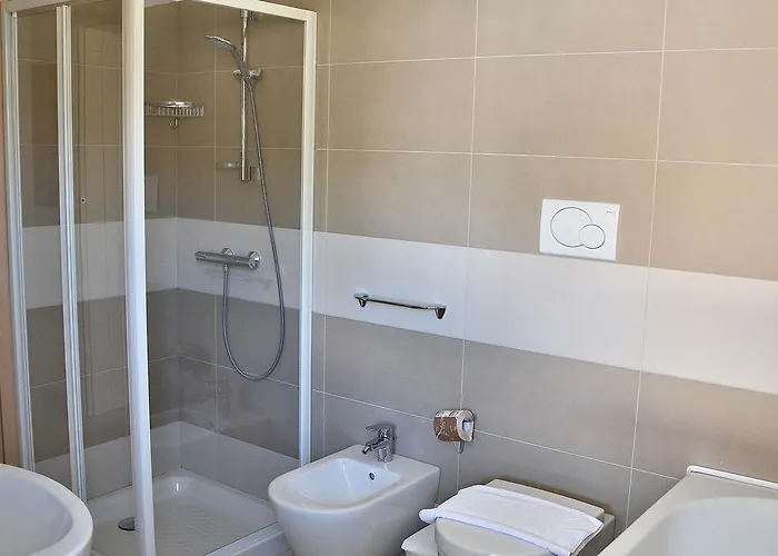 بيت للعطل Ca Gardesana With Pool
