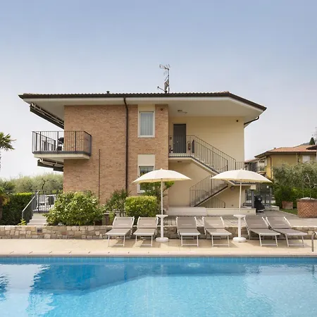 Ca Gardesana With Pool *