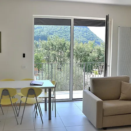 Tatil Evi Ca Gardesana With Pool